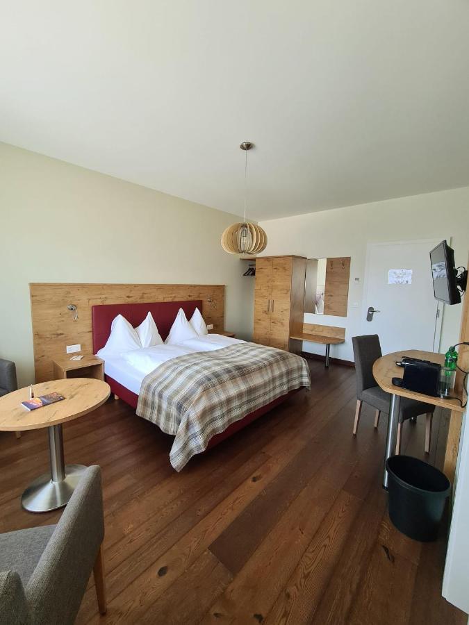 Hotel Roggen Erschmatt ภายนอก รูปภาพ